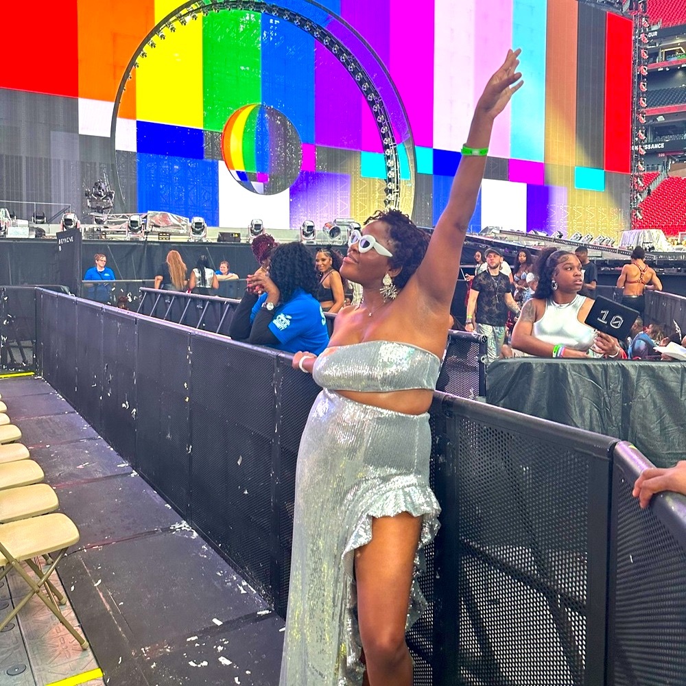 Beautiful Silver Sequence Set! - image 2